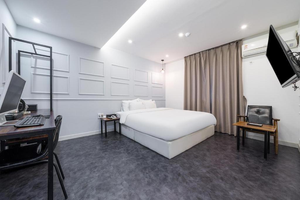 Gray Hotel Busan Buitenkant foto