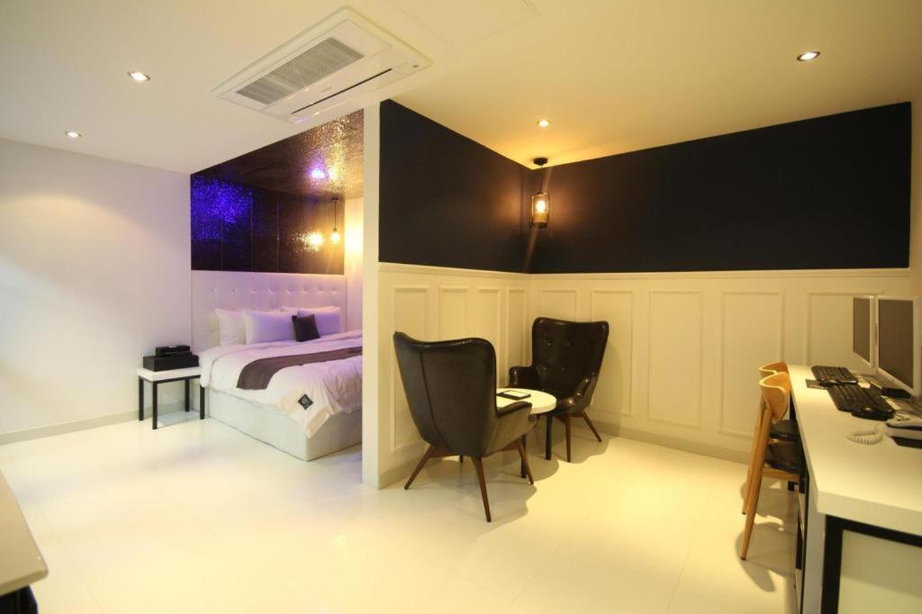 Gray Hotel Busan Buitenkant foto